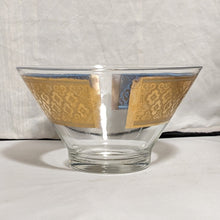 Cargar imagen en el visor de la galería, Culver MCM Blue and 22k Gold Seville Diamond Pattern Punch Bowl
