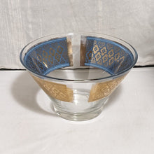 Cargar imagen en el visor de la galería, Culver MCM Blue and 22k Gold Seville Diamond Pattern Punch Bowl
