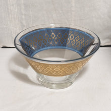 Cargar imagen en el visor de la galería, Culver MCM Blue and 22k Gold Seville Diamond Pattern Punch Bowl
