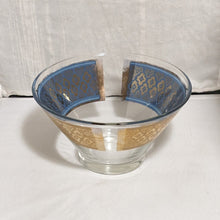 Cargar imagen en el visor de la galería, Culver MCM Blue and 22k Gold Seville Diamond Pattern Punch Bowl
