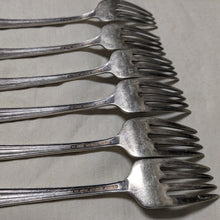Load image into Gallery viewer, Wallace Brothers 1938 Roseanne Pattern Silverplate AA Flatware, Set of 44 Pieces
