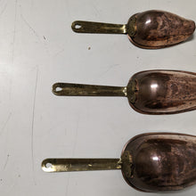 Cargar imagen en el visor de la galería, Solid Copper Measuring Scoops - 7oz, 3oz, and 2oz
