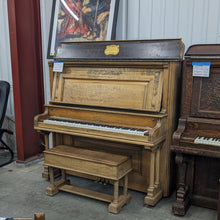 Cargar imagen en el visor de la galería, Hamilton 1904 Oak Neo-Classic Upright Piano
